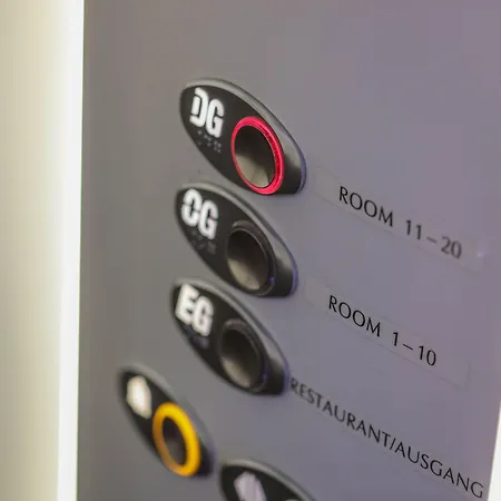 호텔 Restaurant Schwoerer 3*