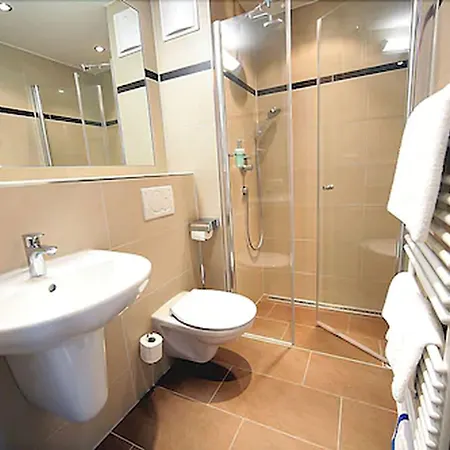 Отель Restaurant Schwoerer 3*