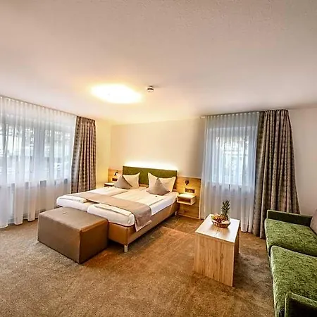 Restaurant Schwoerer 3* لينزكريش