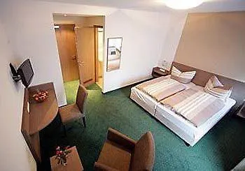Hotel Restaurant Schwörer 3*